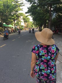 2017-04-11 Tran Thi Thu street